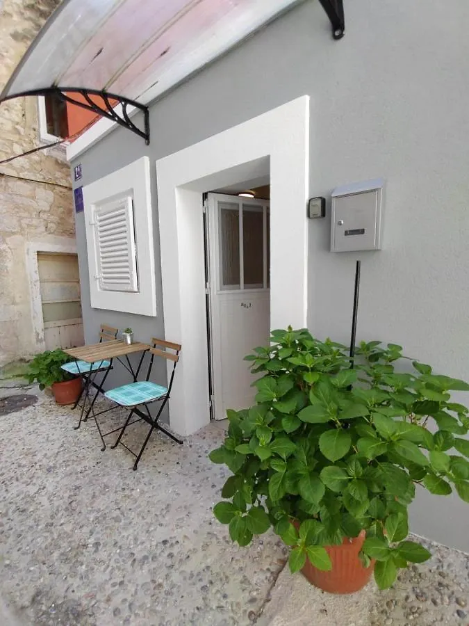 Apartment Studio Apartman & Rooms No1 Croatia